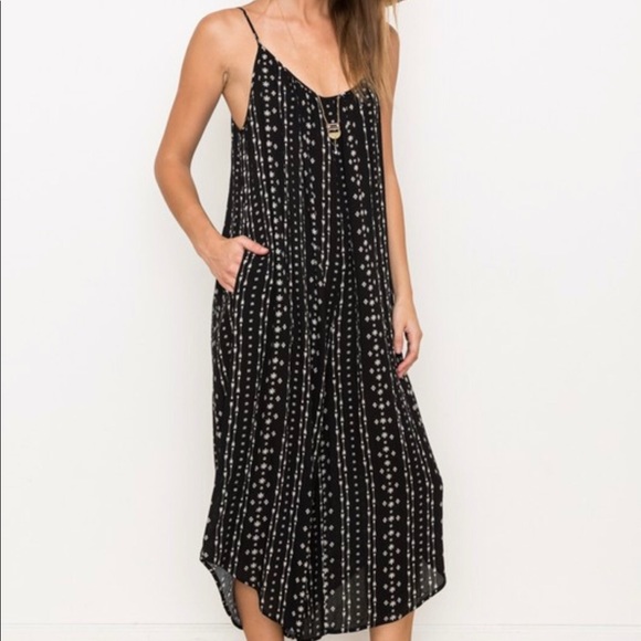 Hem & Thread Pants - 🦋 HP 🦋 Spaghetti Strap Jumpsuit w/ Arrow Print